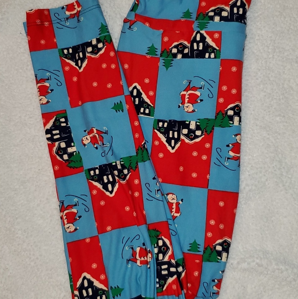 LulaRoe One size leggings. Christmas Santa holiday